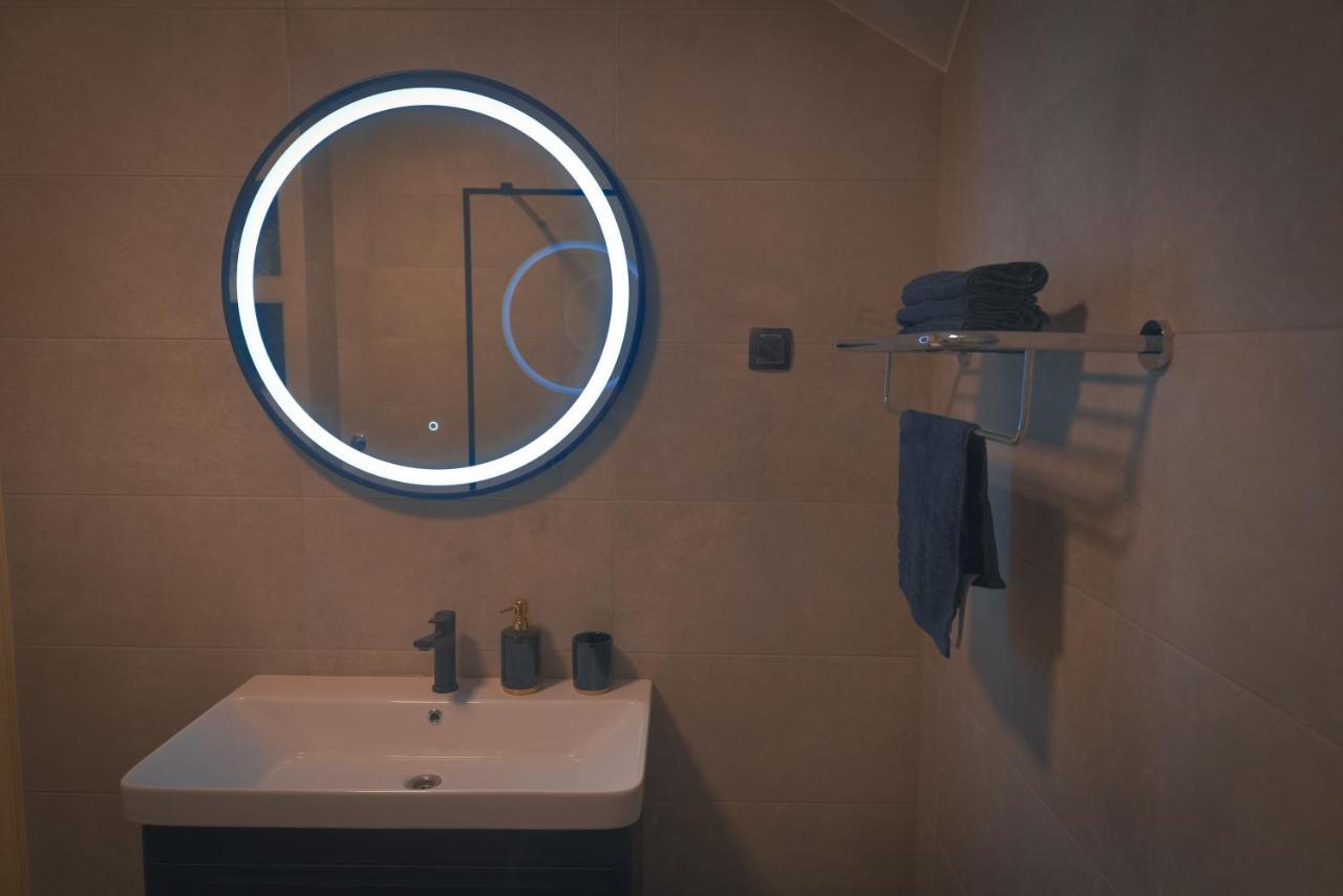 Mila Apartman Appartamento Ðakovo Esterno foto